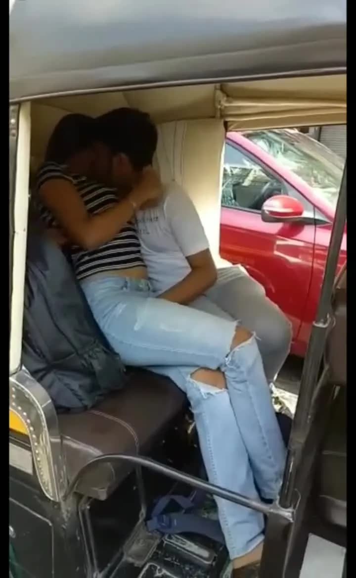 Rubbing girlfriend pussy in public desi auto rickshaw