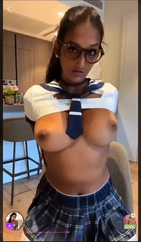 Hot INDIAN GIRL