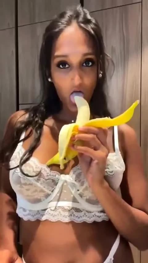eating banana