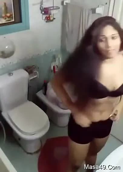 Desi girl nude in hotel room